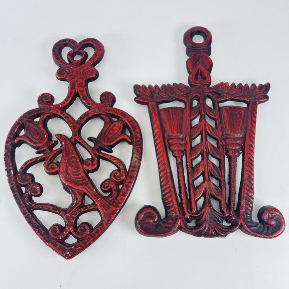 2 VTG Metal Footed Trivet Rests Broom Wheat Heart Bird PA Dutch Red over Black - Picture 1 of 9
